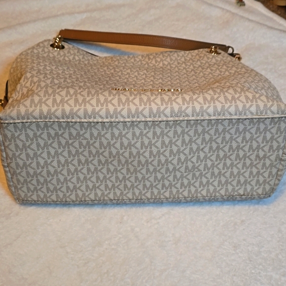 MICHAEL KORS VANILLA LARGE JET SET CHAIN SHOULDER TOTE BAG/ PURSE - Picture 13 of 16